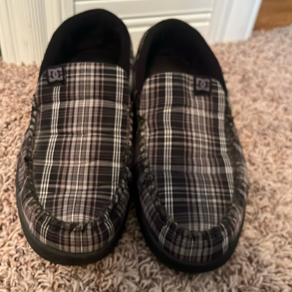 DC Villian slip on SZ 12 look new